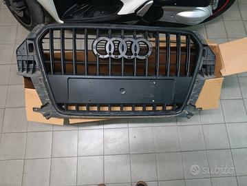 mascherina Audi Q3 2014 2018 