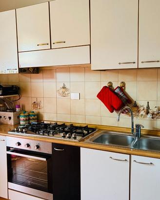 Cucina tenuta molto bene