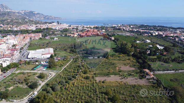 Terreno - Giardini-Naxos