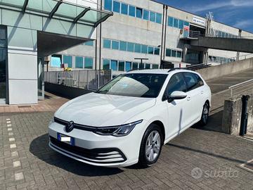 VOLKSWAGEN Golf Variant 2.0 TDI SCR DSG Life x c