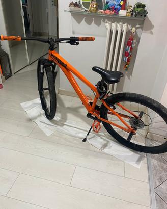 Bicicletta Rock Rider ST500