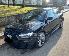 AUDI A1 SPB 40 TFSI S tronic S line edition