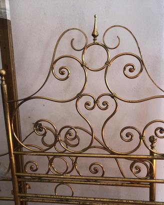 Letto in ottone