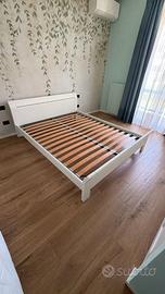 struttura letto matrimoniale bianca, doghe 160x200