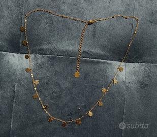 Collana girocollo con quadrifogli pendenti