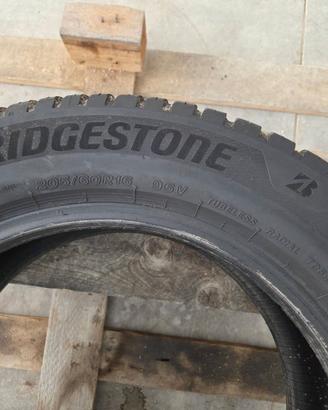 gomme 4 stagioni runflat 