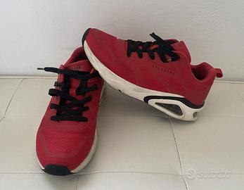 Sneaker Skechers con memory foam