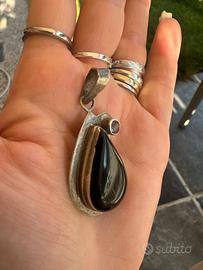 Ciondolo vintage con onice nero a goccia