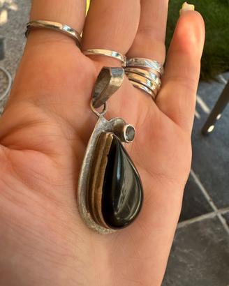 Ciondolo vintage con onice nero a goccia