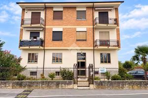 3 LOCALI A RIVALTA DI TORINO