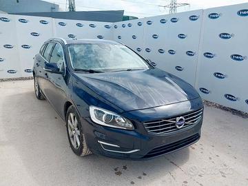 VOLVO V60 D3 2017 2,0D pezzi di ricambio