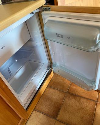 Frigo ARISTON  incasso Hot Point