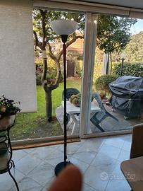 lampada da terra piantana 