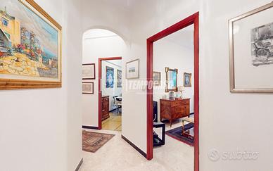 AMPIO E LUMINOSO BILOCALE CON BALCONE!