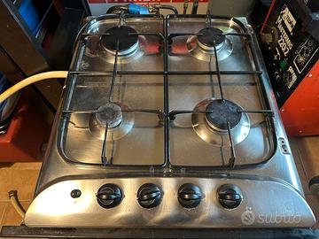 Piano cottura a gas INDESIT
