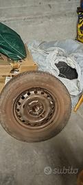 Gomme invernali già cerchiate