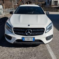 Mercedes 200 D Gla 4 Matic