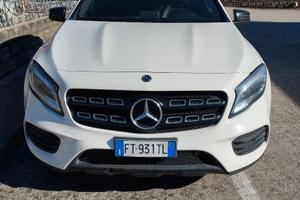 Mercedes 200 D Gla 4 Matic