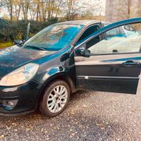 Renault clio le iene 2008