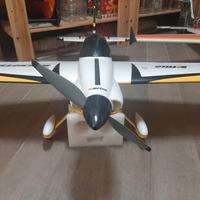 Aereomodello rc acrobatico.