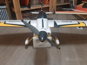 Aereomodello rc acrobatico.