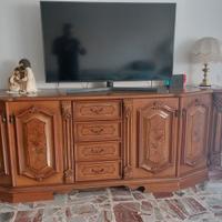 mobili anni 70/80  ben conservati .