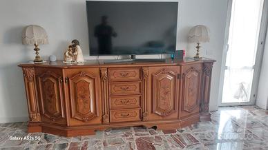 mobili anni 70/80  ben conservati .