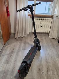 Monopattino elettrico  ninebot  max g3