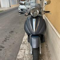 Piaggio Beverly cruiser 250