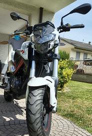 tnt 125  benelli tornado 