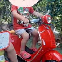 Vespa elettronica per bambini 