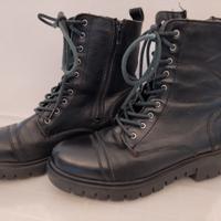 Scarponcini neri n. 39