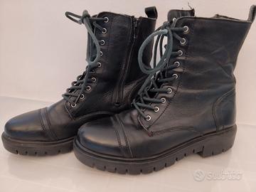 Scarponcini neri n. 39