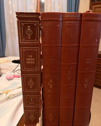Bibbia antica in 4 volumi con tavole di G. Doré