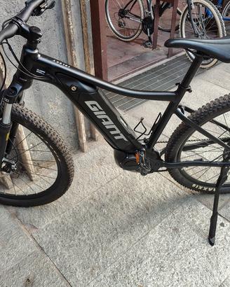 Bici elettrica Giant