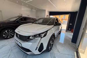 Peugeot 3008 II PEUGEOUT 3008 GT 1.5 bluehdi GT s&