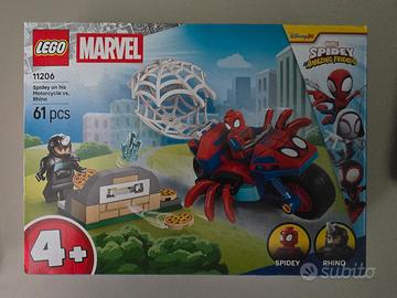 LEGO 11206 Spidey on His Motorcycle vs. Rhino