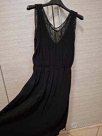 Vestitino nero scollatura