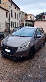 Peugeot 208 // 2012 5p 1.4 hdi 8v Allure
