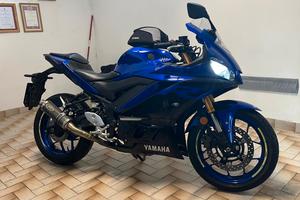 Moto Yamaha YZF R3 per patente A2 anno 2019