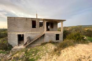 Olmedo rustico in grezzo con terreno