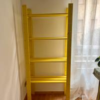 Scaffale ikea legno dipinto giallo
