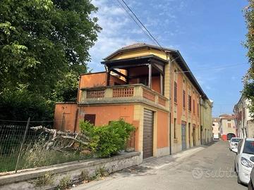 Villa di 248 m² con più di 5 locali e box auto dop