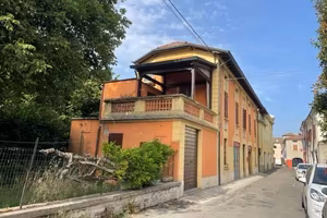 Villa di 248 m² con più di 5 locali e box auto dop