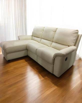 Divano con penisola e Recliner elettrico