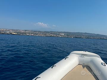 Gommone Nautica Led 590 con motore mercury 115 CV