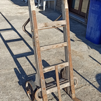 Antico carrello porta pacchi