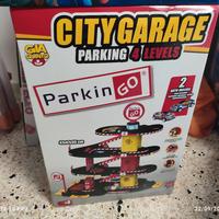 garage su 4 ripiani.