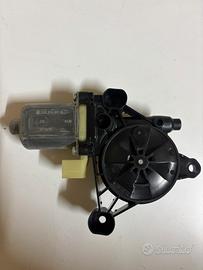 Golf 7 motorino alzavetro anteriore sinistro