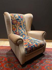 Poltrona Prisma Design – Velluto Beige e Floreale